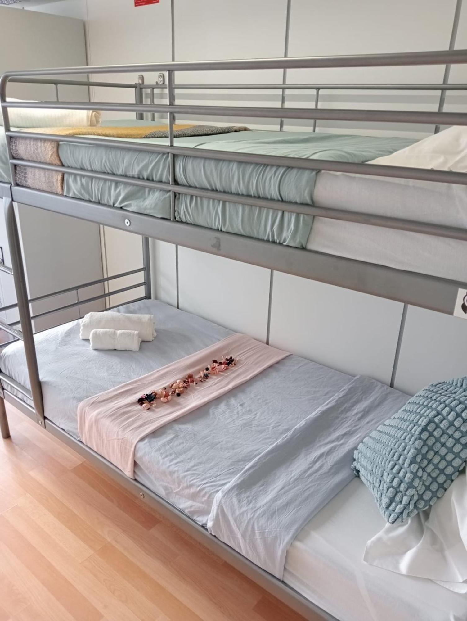 Corujinha Hostel Lisbon Bagian luar foto