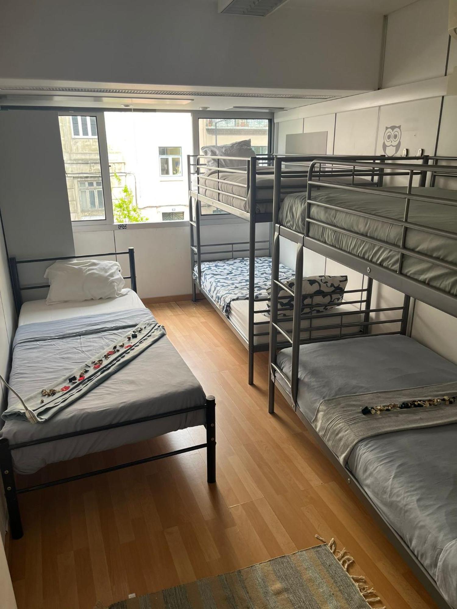 Corujinha Hostel Lisbon Bagian luar foto