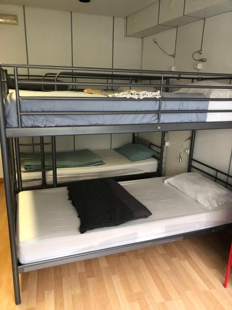 Corujinha Hostel Lisbon Bagian luar foto