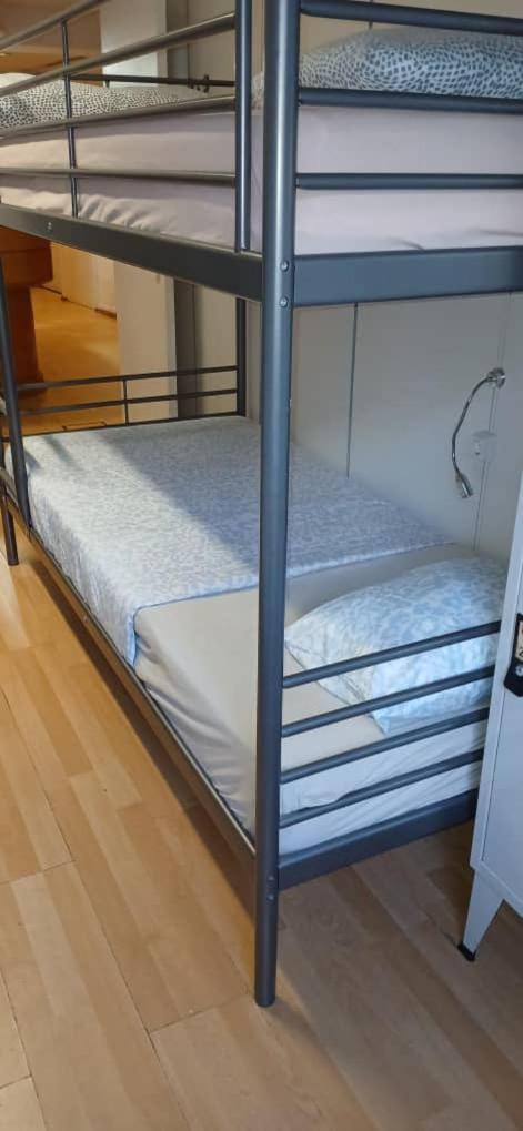 Corujinha Hostel Lisbon Bagian luar foto