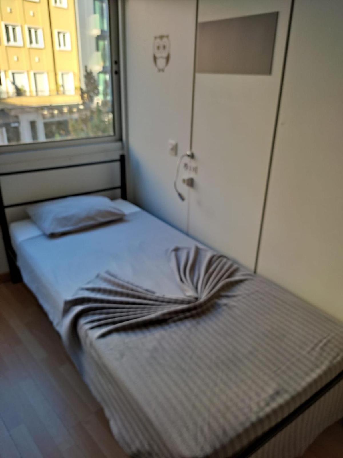 Corujinha Hostel Lisbon Bagian luar foto